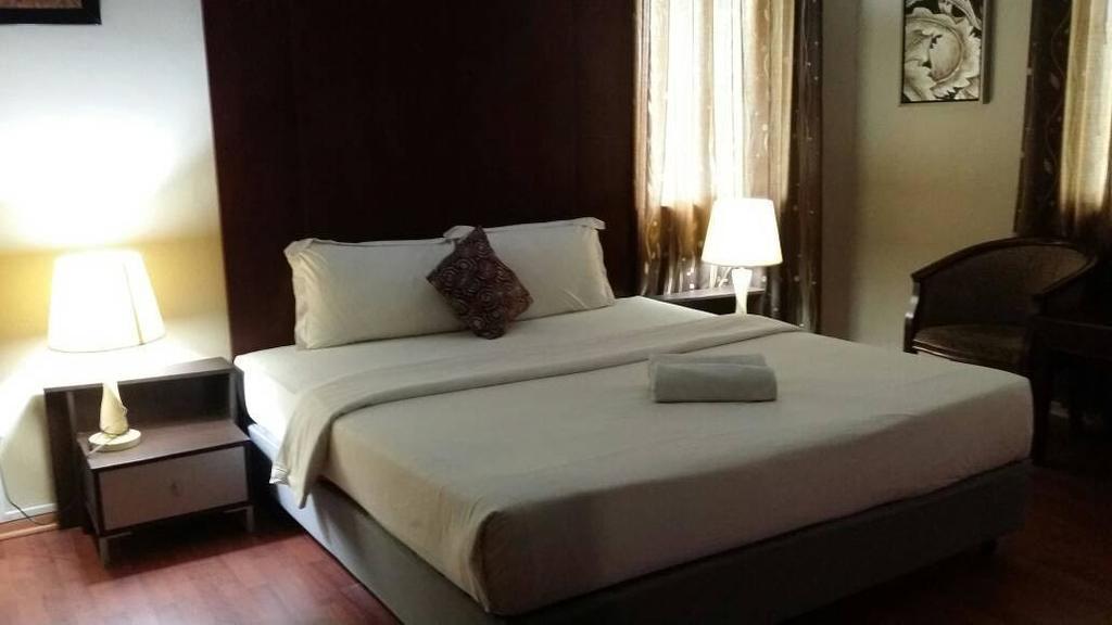 Ginasuite Kompleks27 Hotel Бандар-Сери-Бегаван Экстерьер фото