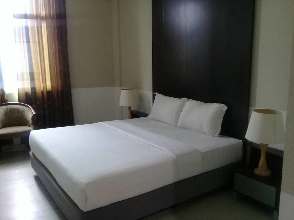 Ginasuite Kompleks27 Hotel Бандар-Сери-Бегаван Экстерьер фото