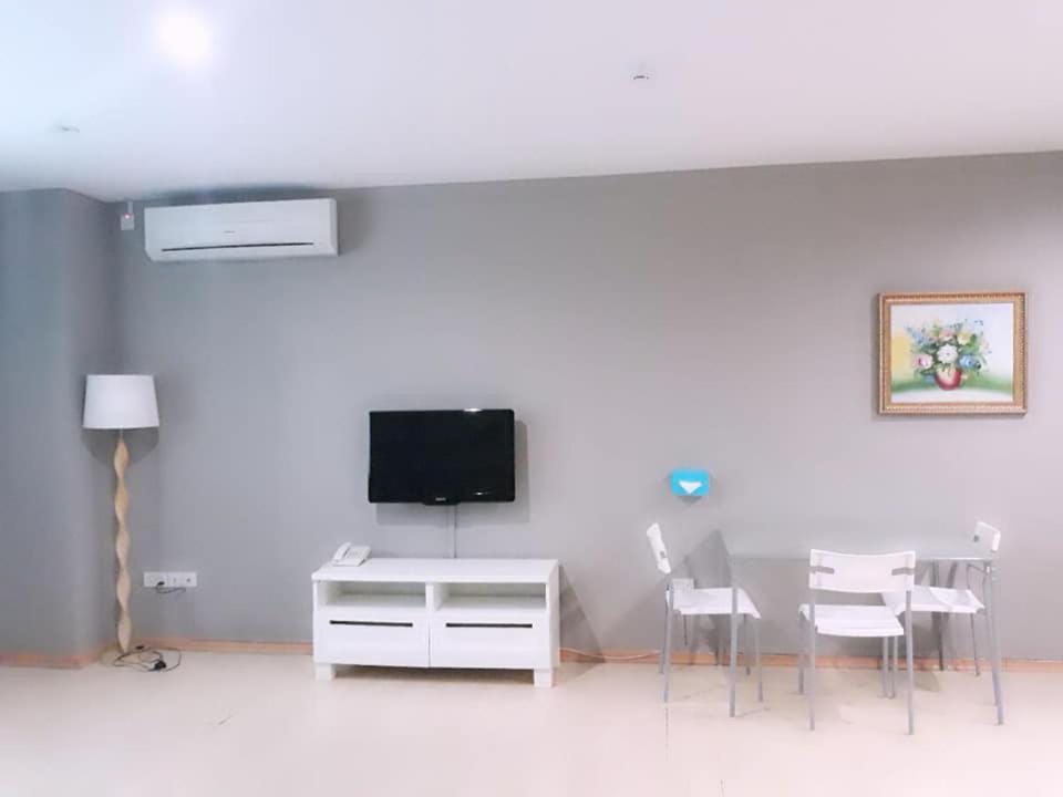 Ginasuite Kompleks27 Hotel Бандар-Сери-Бегаван Экстерьер фото