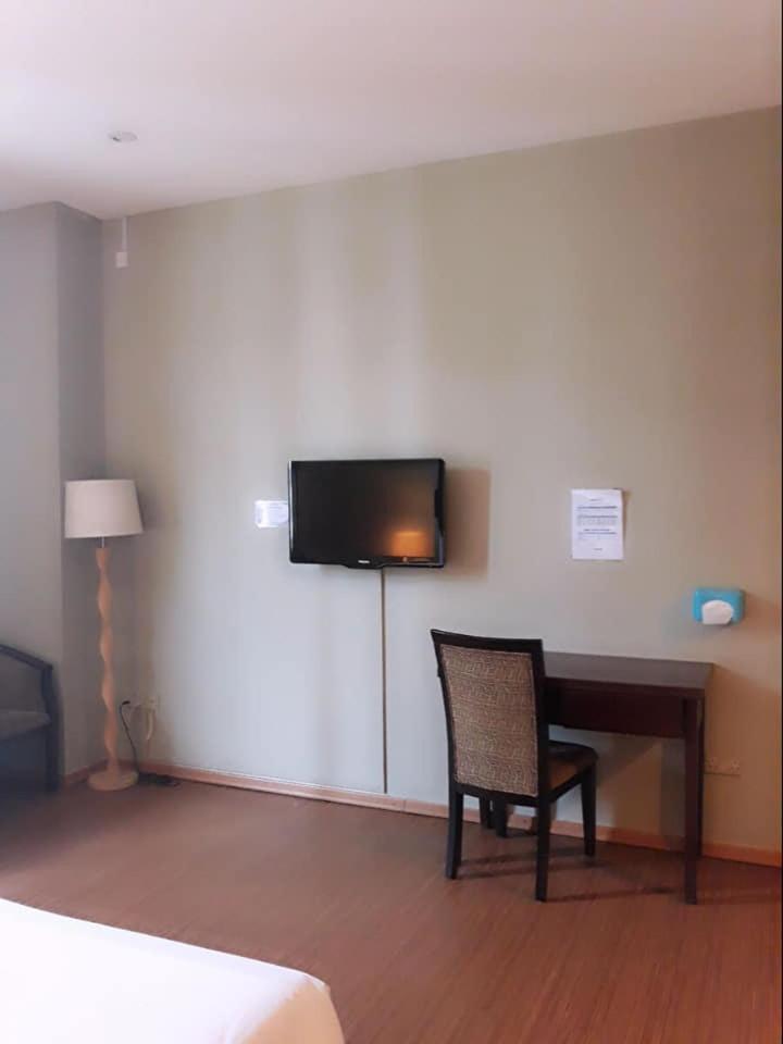 Ginasuite Kompleks27 Hotel Бандар-Сери-Бегаван Экстерьер фото