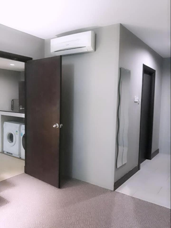 Ginasuite Kompleks27 Hotel Бандар-Сери-Бегаван Экстерьер фото
