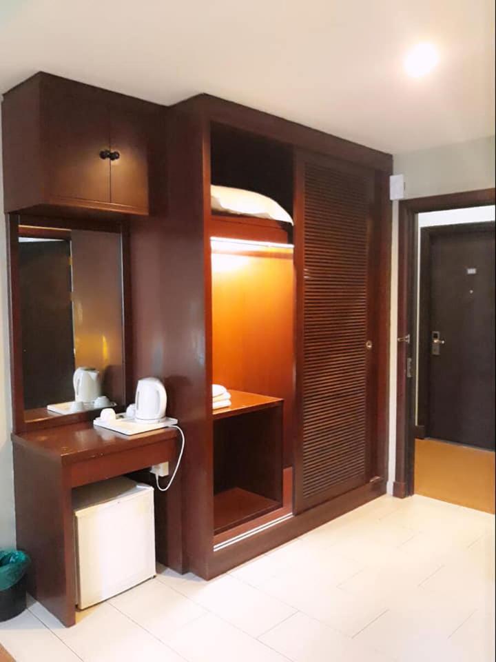 Ginasuite Kompleks27 Hotel Бандар-Сери-Бегаван Экстерьер фото